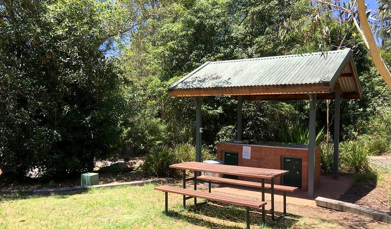 Barbecue facilities and picnic table near Lane Cove cabins Photo: Claire Franklin/OEH