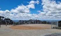 The large round lookout area at Summit lookout, with a great view of the surrounding region, Mount Canobolas State Conservation Area. Photo credit: Jen Dodson. &copy; Jen Dodson.