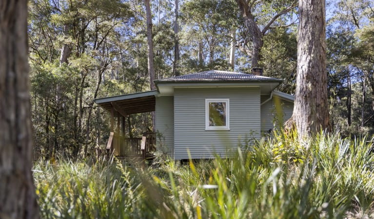The exterior of Toms Cabin in New England National Park. Photo:  Mitchell Franzi &copy; DPIE