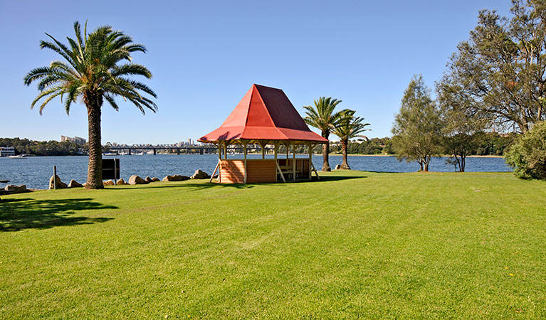 Rodd Island, Sydney Harbour National Park. Photo: Kevin McGrath &copy; OEH