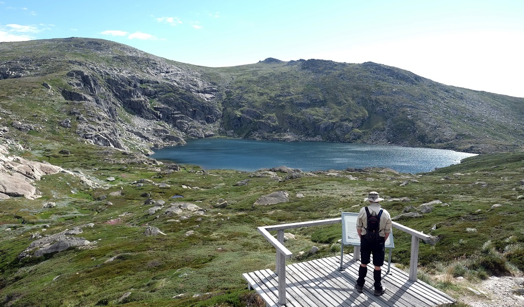 Blue Lake lookout, Main Range walk, Kosciuszko National Park. Credit: Elinor Sheargold &copy; DCCEEW 