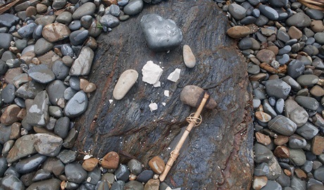 Stone tools being made on the Dolphin Dreaming program, Walgun Cape Byron State Conservation Area. Photo: Lee Middleton/OEH