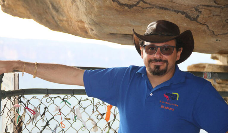 Ready Steady Tour guide standing at a lookout in Blue Mountains National Park. Photo &copy; Ready Steady Tour