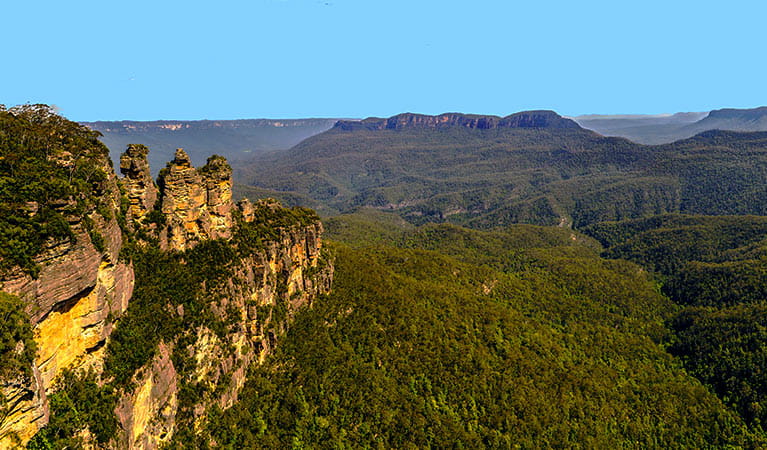 View of Three Sisters rock formations in Blue Mountains National Park. Photo credit: Bruce Josephs &copy; Travel Ideology