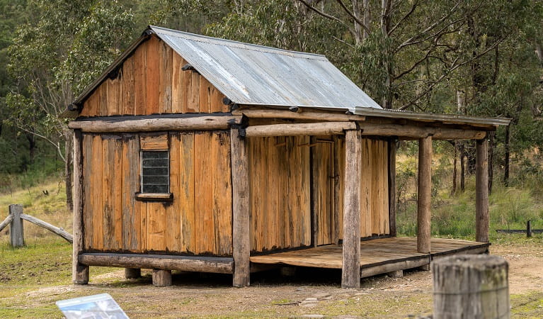 Youdales Hut, Oxley Wild Rivers National Park. Photo: David Waugh &copy; DPE