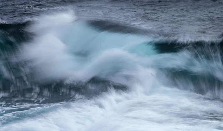 Waves. Photo:A Brown Copyright:NSW Government