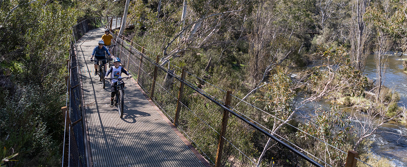 The new Gaden bridge to Thredbo River track. Photo: B. Ferguson © DPE