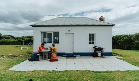 Front view of Telegraph Station bunkhouse in Beowa National Park. Credit: Remy Brand/DCCEEW &copy; Remy Brand