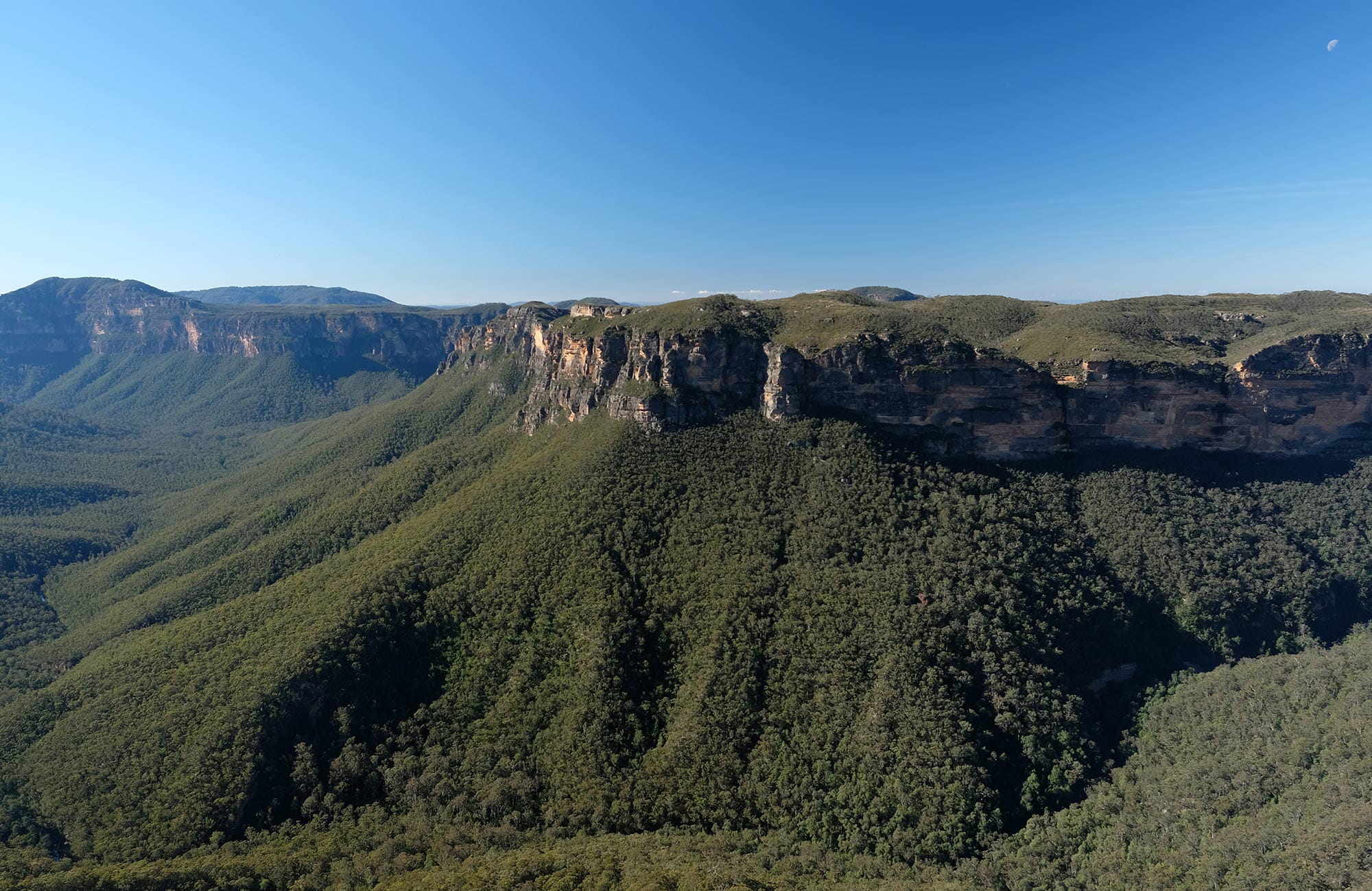 Views from Evans lookout, Blackheath, Blue Mountains National Park. Photo: E Sheargold/OEH.