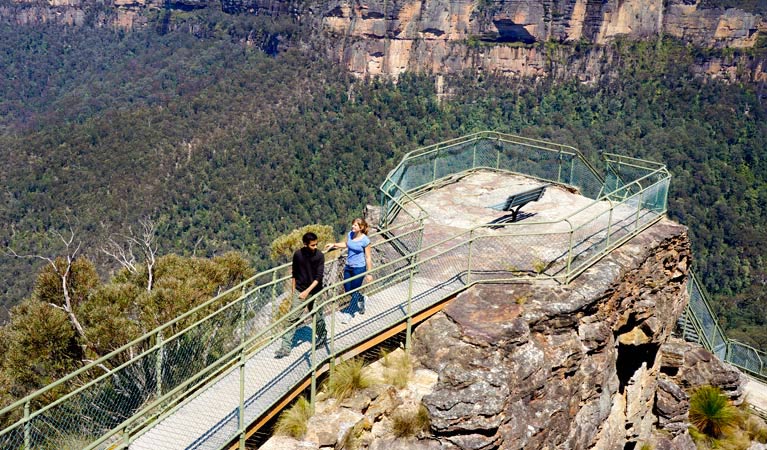 Pulpit Rock Lookout, Blue Mountains National Park. Photo: Steve Alton/NSW Government