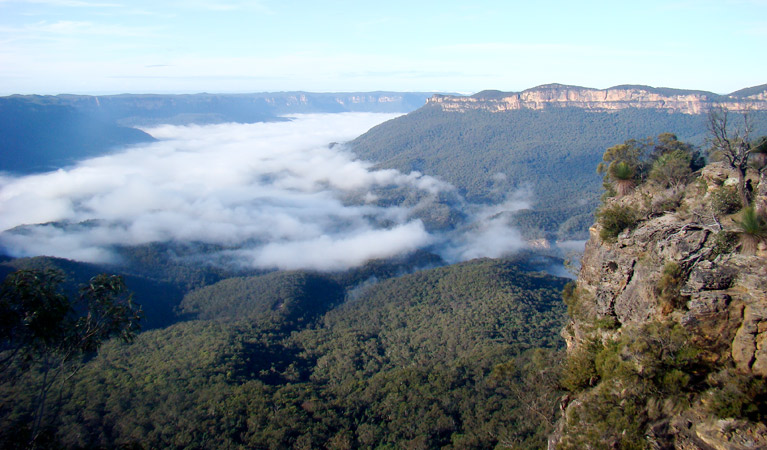 Echo Point Lookout (Three Sisters), Blue Mountains National Park. Photo: Steve Alton