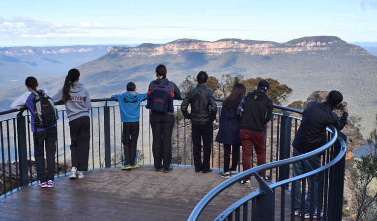 Lady Game lookout, Three Sisters walk, Blue Mountains National Park. Photo: Rosie Garthwin