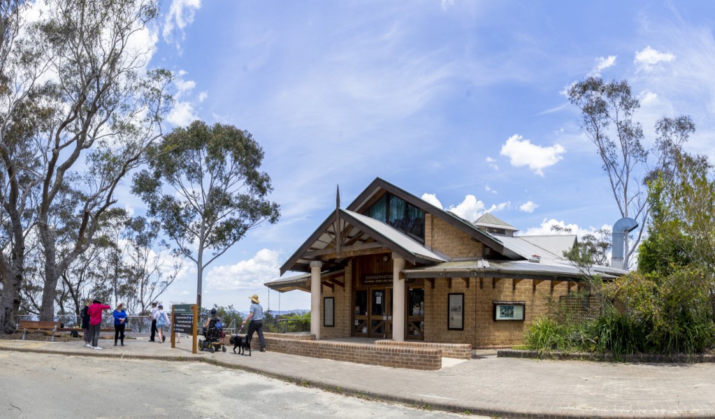 Conservation Hut and Valley of the Waters picnic area at Katoomba area in Blue Mountains National Park. Photo: Simone Cottrell &copy; DPE