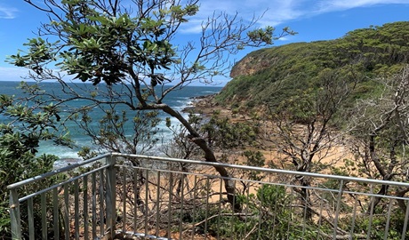 Expansive ocean views from Garawa lookout on the NSW Central Coast, Bouddi National Park. Photo: Vicki Elliott © DPE