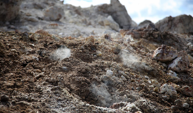 Burning Mountain Nature Reserve, underground coal seam. Photo: Brent Mail