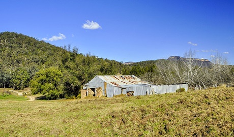 Capertee Woolshed ruins, Capertee National Park. Photo &copy; Michelle Barton