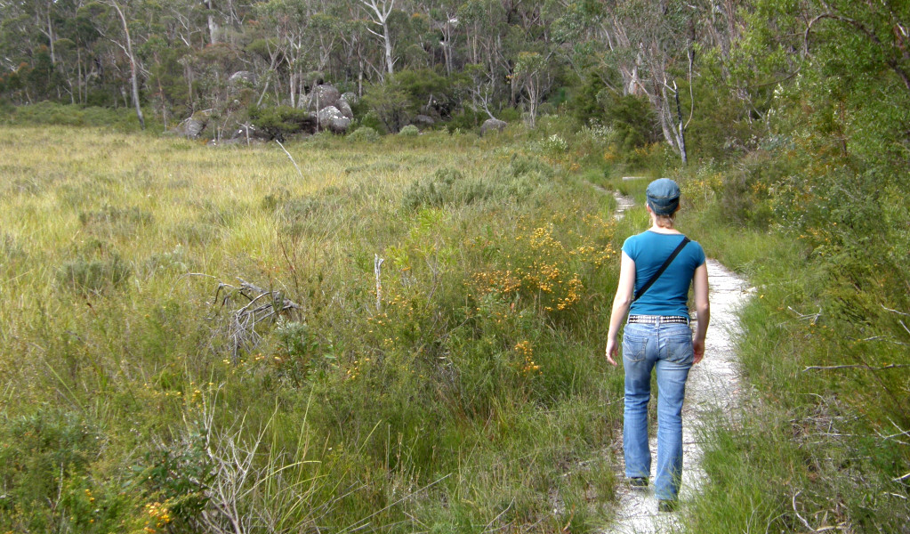 Woman hiking Gibraltar Ranger National Park. Photo: Koen Dijkstra &copy; DPE