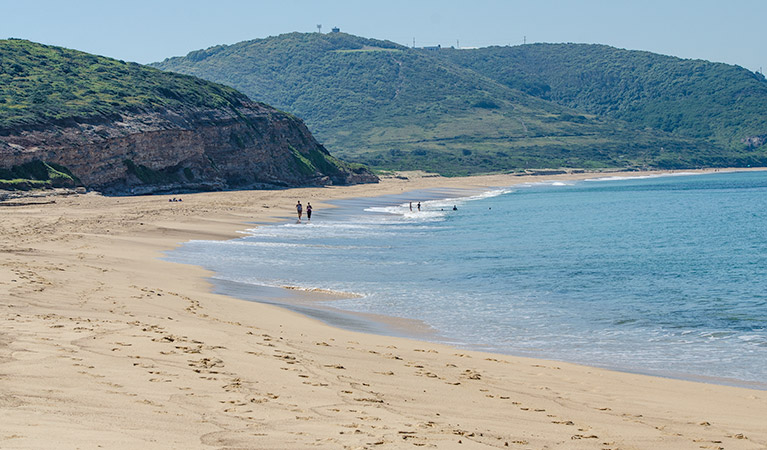 Leggy Point loop walking track, Glenrock State Conservation Area. Photo: John Spencer &copy; OEH