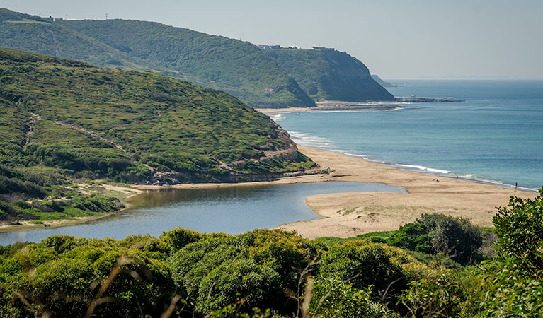 Leggy Point loop walking track, Glenrock State Conservation Area. Photo: John Spencer &copy; OEH