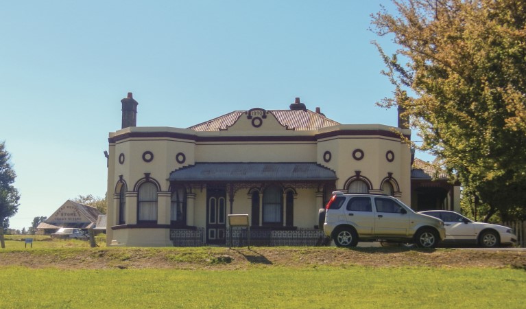 The exterior of Athol in Hill End Historic Site. Photo: Debby McGerty &copy; OEH