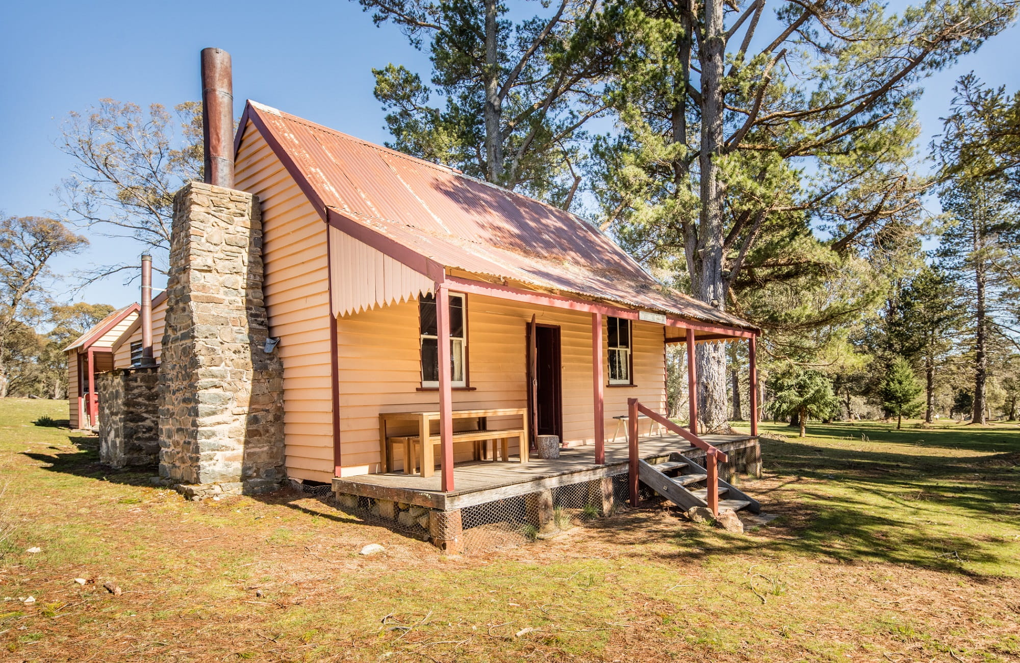 Exterior of Daffodil Cottage, Kosciuszko National Park. Photo: Murray Vanderveer/OEH