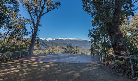 Scammells Ridge lookout, Kosciuszko National Park. Photo: Murray Vanderveer &copy; OEH