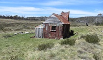 Four Mile Hut, Kosciuszko National Park. Photo: Elouise Peach