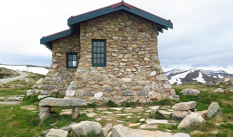 Seamans Hut, Summit trail, Kosciuszko National Park. Photo: Stephen Townsend &copy; OEH