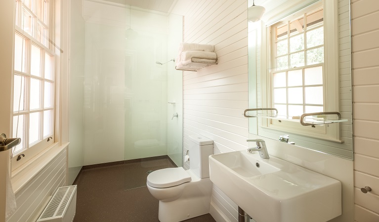 Ensuite bathroom in Room 5 at Yarrangobilly Caves House 1917 section, Kosciuszko National Park. Photo: Murray Vanderveer/DPIE