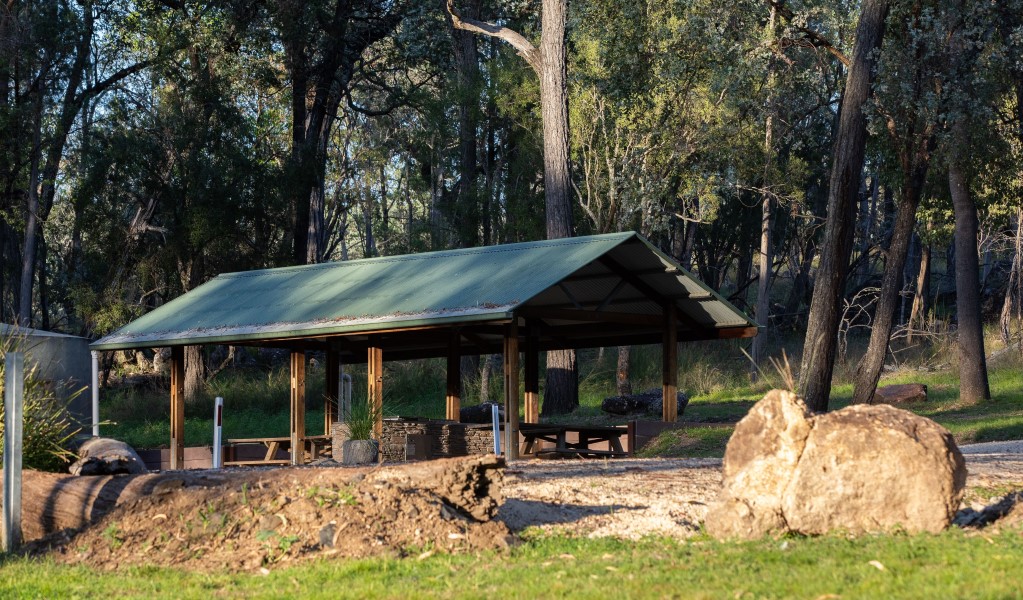 A large picnic and barbecue shelter at Kookibitta campground in Kwiambal National Park. Photo: Simon Scott &copy; DCCEEW