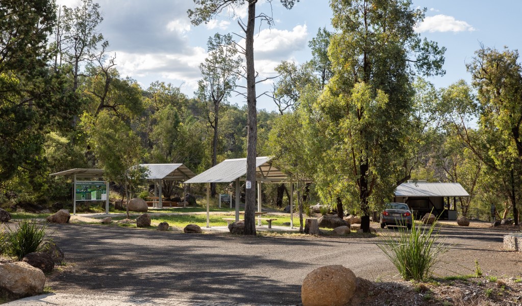 Picnic shelters, interpretive signage and parking at Macintyre Falls picnic area in Kwiambal National Park. Photo: Simon Scott &copy; DCCEEW