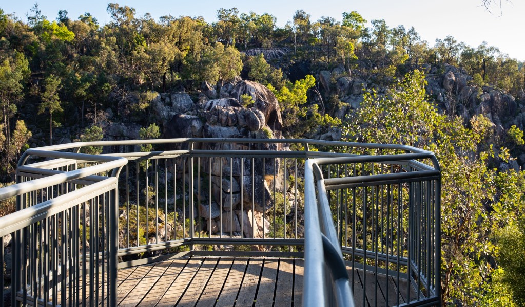 The lookout platform at Macintyre Falls in Kwiambal National Park. Photo: Simon Scott &copy; DCCEEW