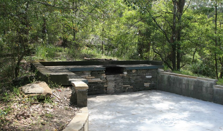 Commandment Rock picnic area, Lane Cove National Park. Photo: Nathan Askey-Doran &copy; DPIE