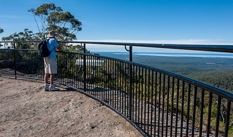 George Boyd lookout, Morton National Park. Photo: Michael Van Ewijk &copy; OEH