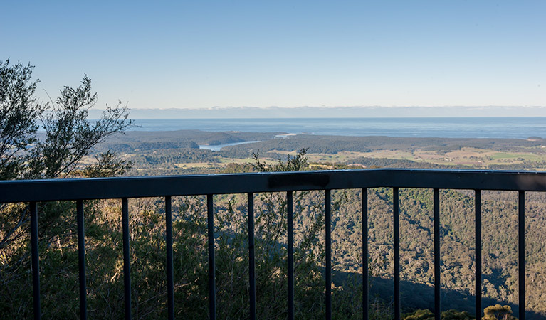 Pointer Gap lookout, Morton National Park. Photo: Michael Van Ewijk &copy; OEH