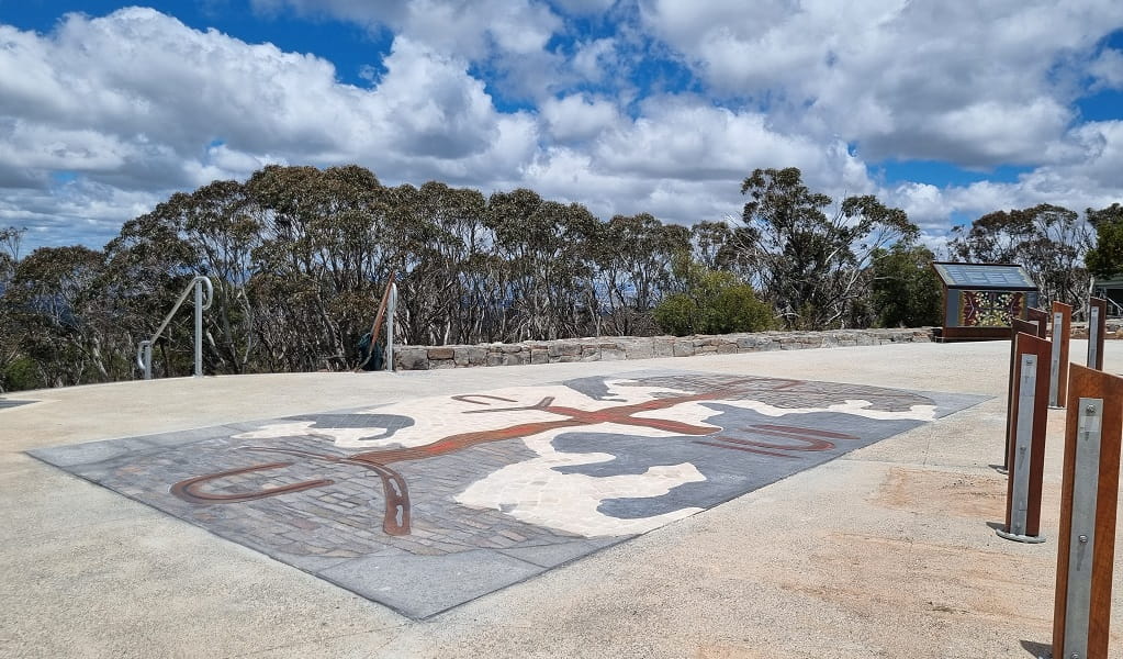 A large Aboriginal artwork, inset into the ground at Summit lookout, Mount Canobolas State Conservation Area. Photo credit: Jen Dodson. &copy; Jen Dodson