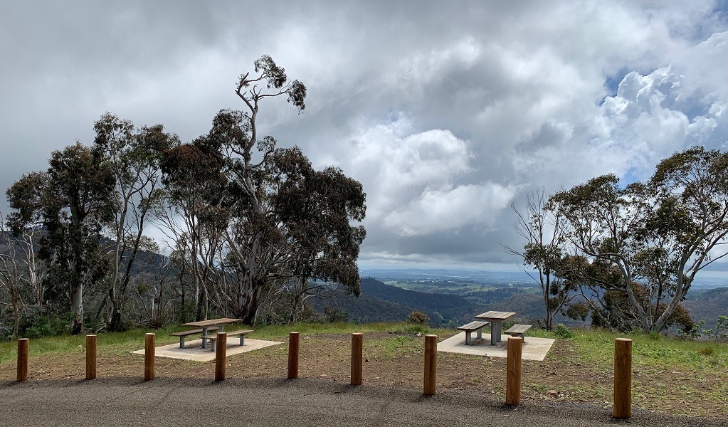 Towac picnic area, looking over to Orange, Mount Canobolas State Conservation Area. Photo: Kristian Laskowski &copy; DPE