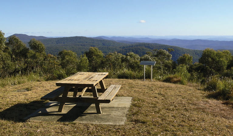 Vista Point picnic area, Mount Hyland Nature Reserve. Photo &copy; Shane Ruming