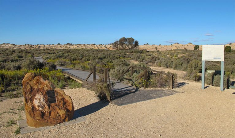 Walls of China Viewing Platform, Mungo National Park. Photo: Wendy Hills/NSW Government