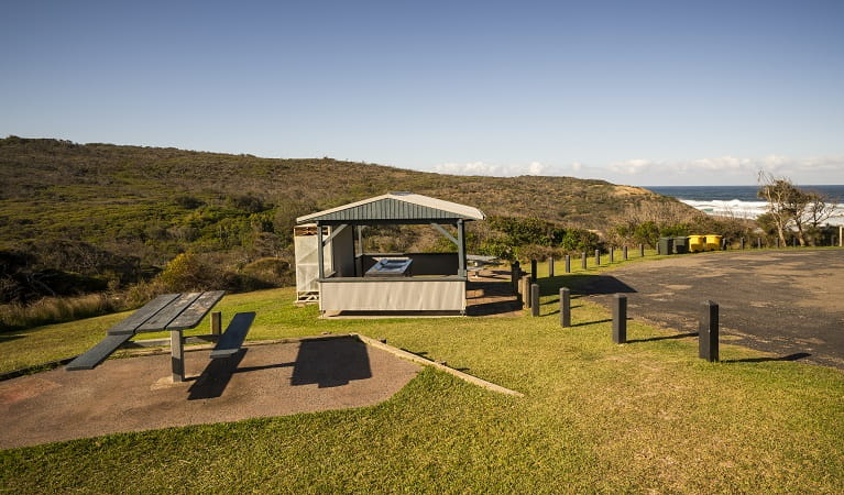 Barbecue area and picnic tables at Frazer campground, Munmorah State Conservation Area. Photo: John Spencer/OEH