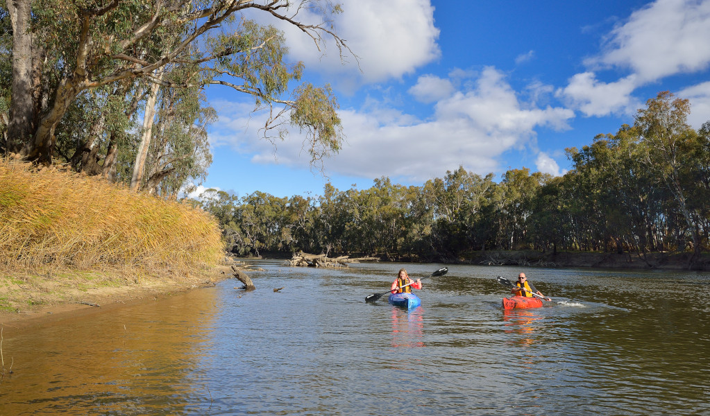 Campers kayaking in Murrumbidgee Valley National Park. Credit: Gavin Hansford &copy; DPE  