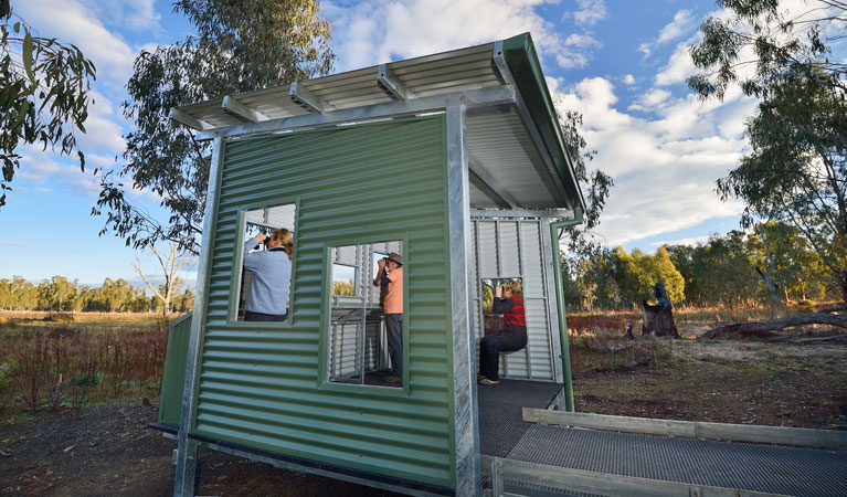 Turkey Flat picnic area and bird hide, Murrumbidgee Valley National Park. Photo: Gavin Hansford &copy; OEH