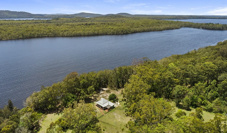 Aerial view of Cutlers Cottage near the lake's edge. Photo credit: Troy Sinclair &copy; Troy Sinclair