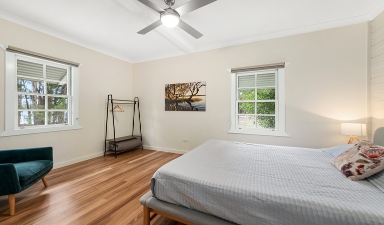 Room with Queen bed at Cutlers Cottage. Photo credit: Troy Sinclair &copy; Troy Sinclair.