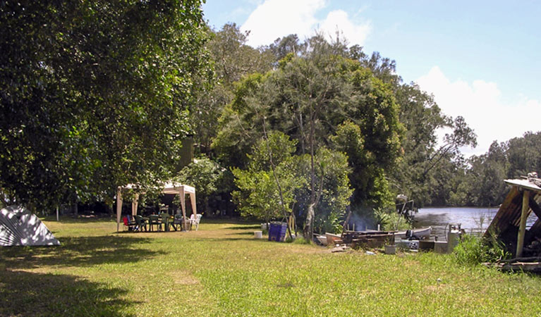 Tamboi Pinic Area, Myall Lakes National Park. Photo: Shane Chalker/NSW Government