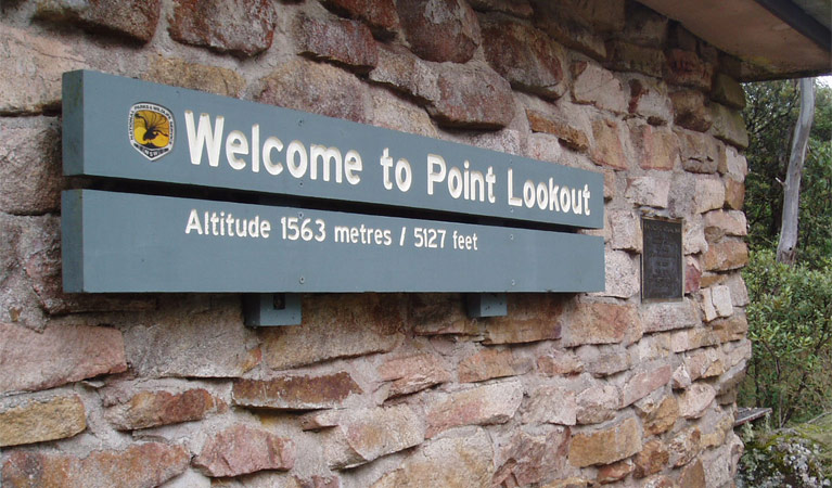 Point lookout Shelter, New England National Park. Photo: Barbara Webster/NSW Government