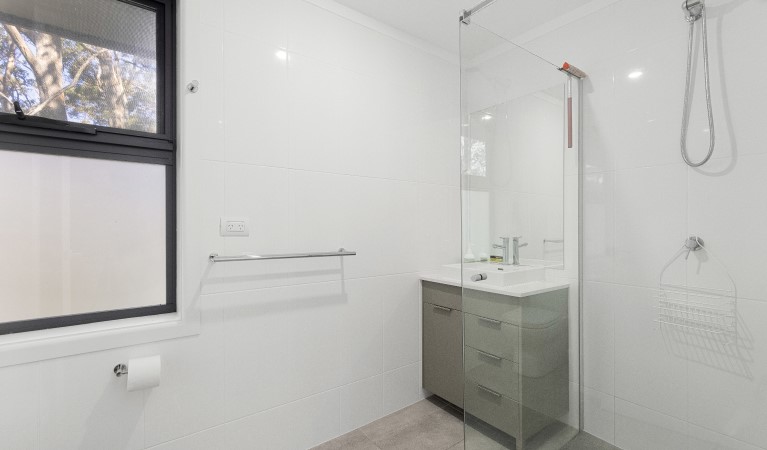 The bathroom in The Chalet, New England National Park. Photo: Mitchell Franzi &copy; DPIE