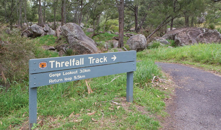 Threlfall walking track sign, Oxley Wild Rivers National Park. Photo: Rob Cleary
