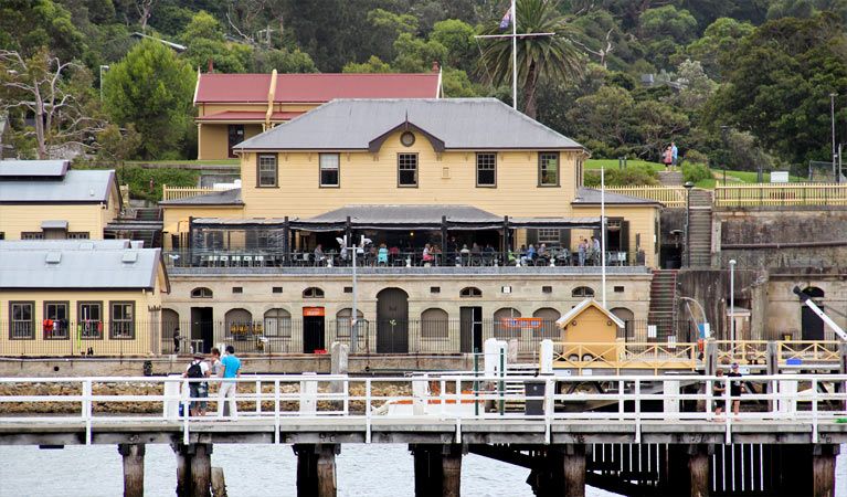 Chowder Bay – Gooree, Sydney Harbour National Parl. Photo credit: John Yurasek &copy; DPIE