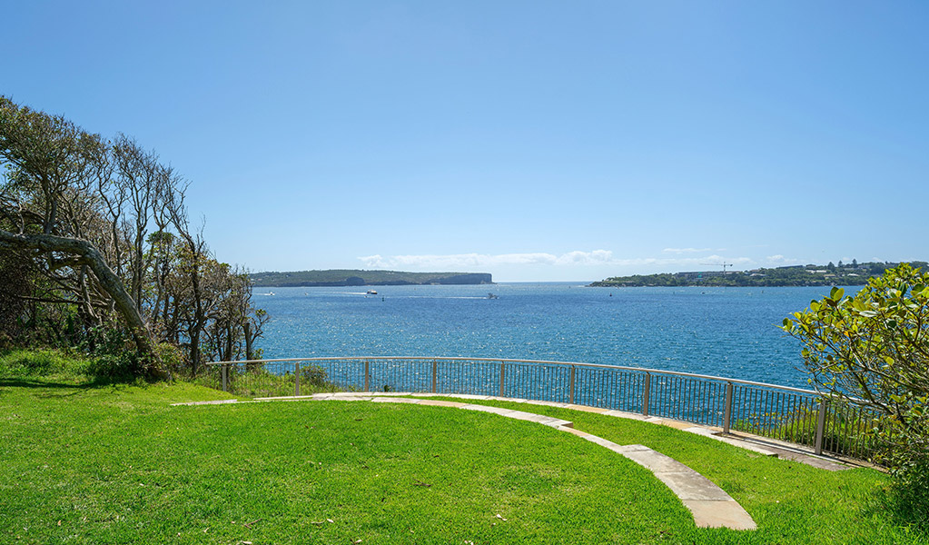 Pack a picnic to make the most of world class views from Belvedere lookout at Georges Head. Credit: Simon Wood &copy; DCCEEW